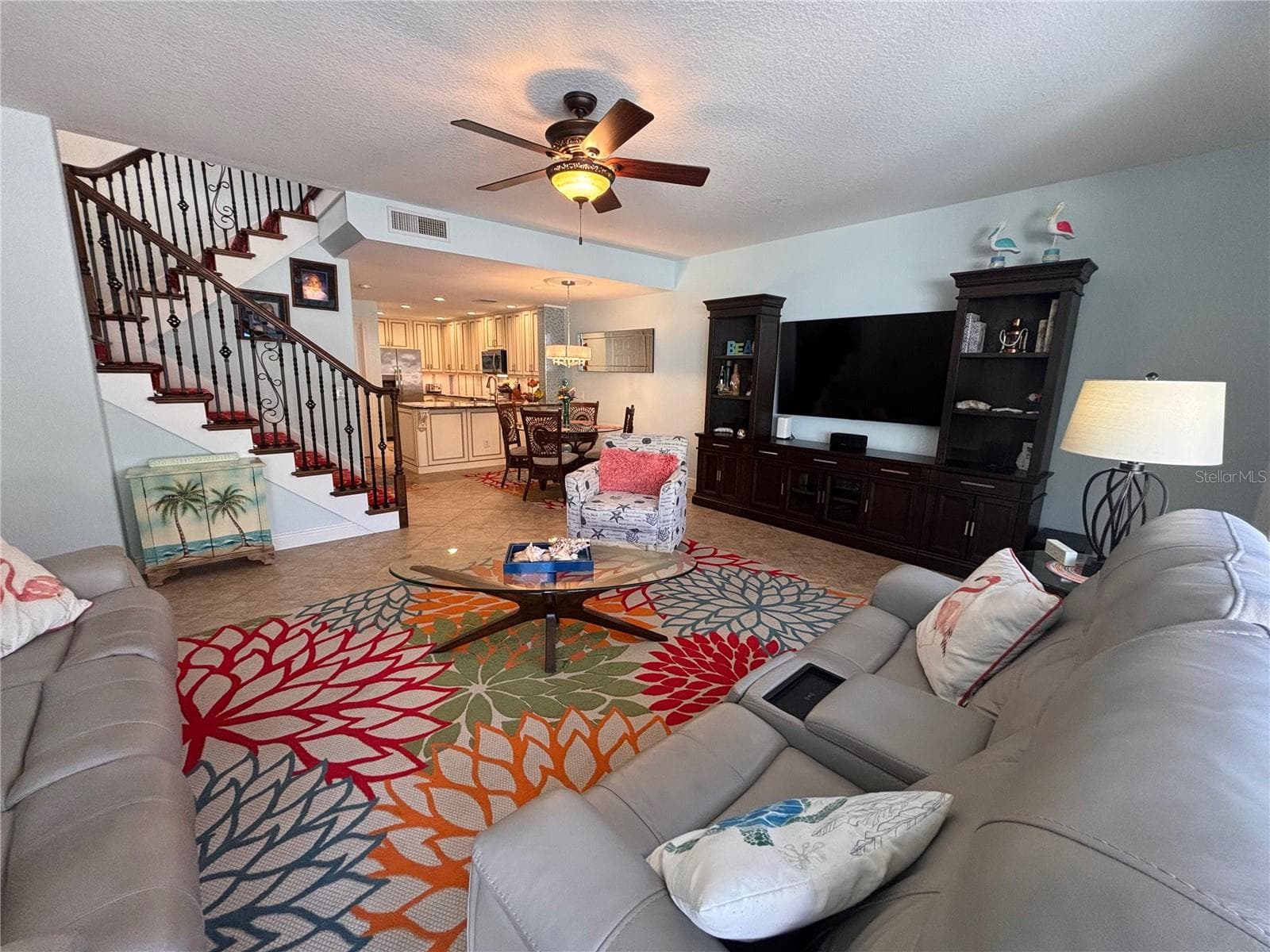 7753 Bergamo Ave photo 3