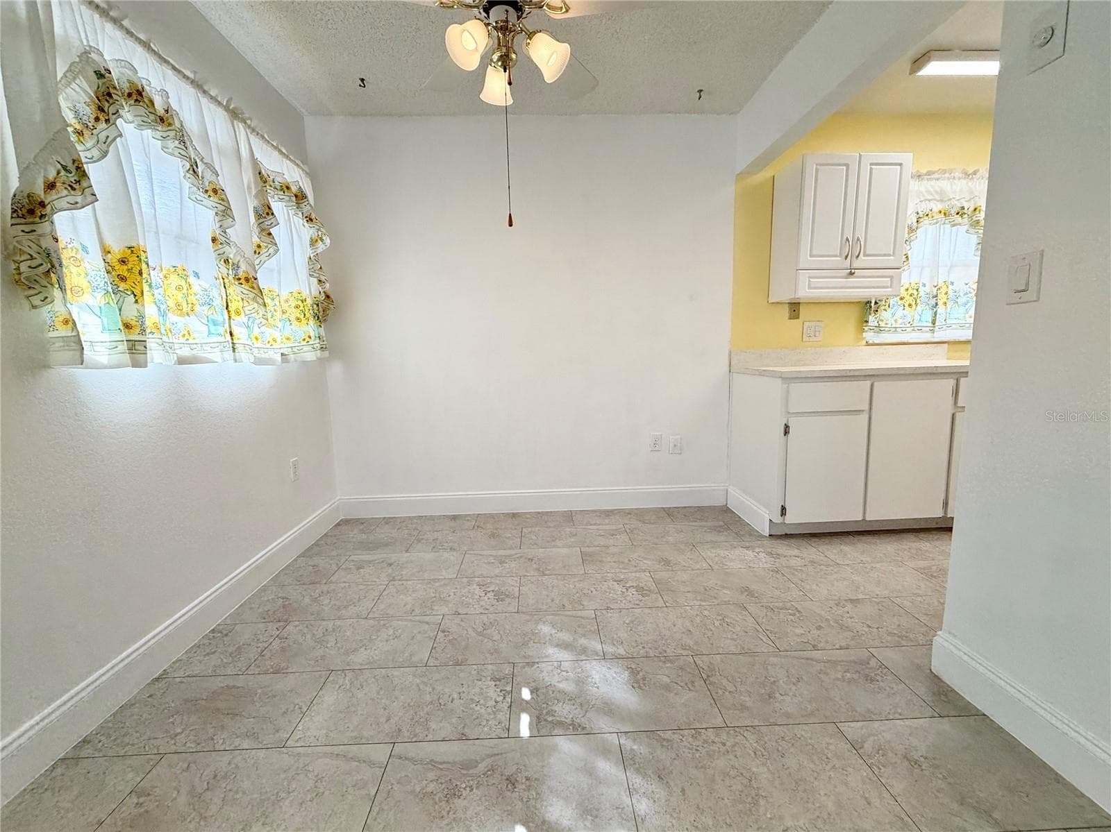 11817 Bayonet Ln photo 4
