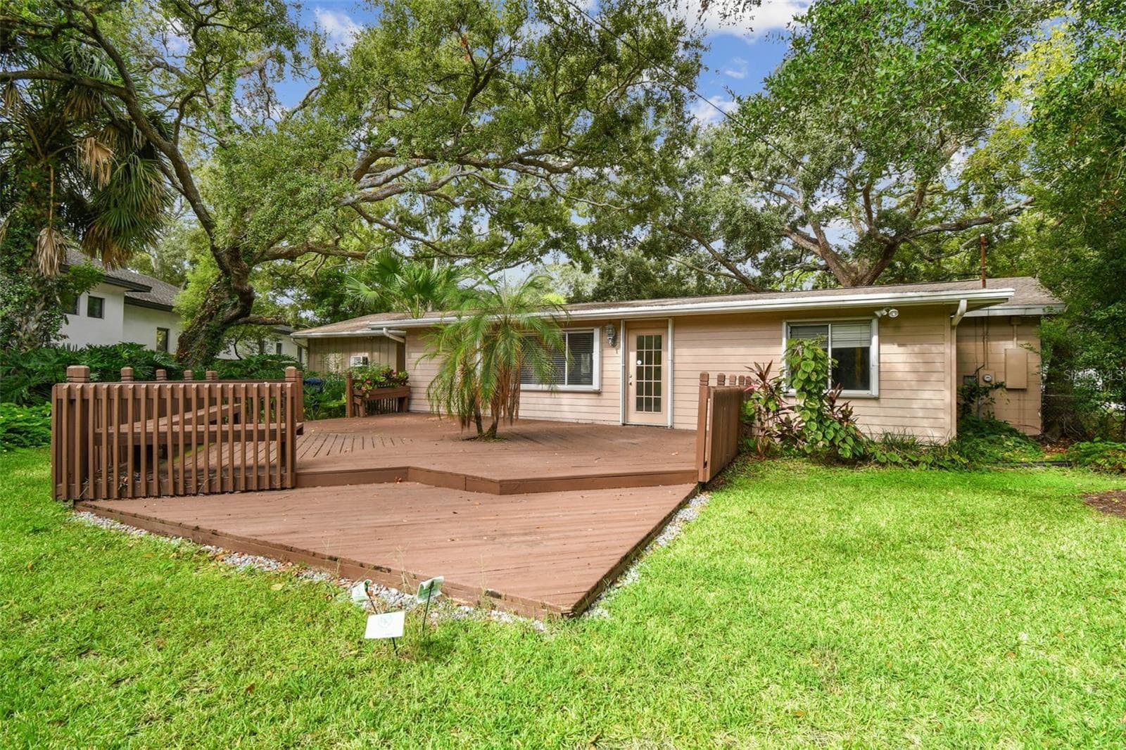 4508 Henderson Blvd photo 3
