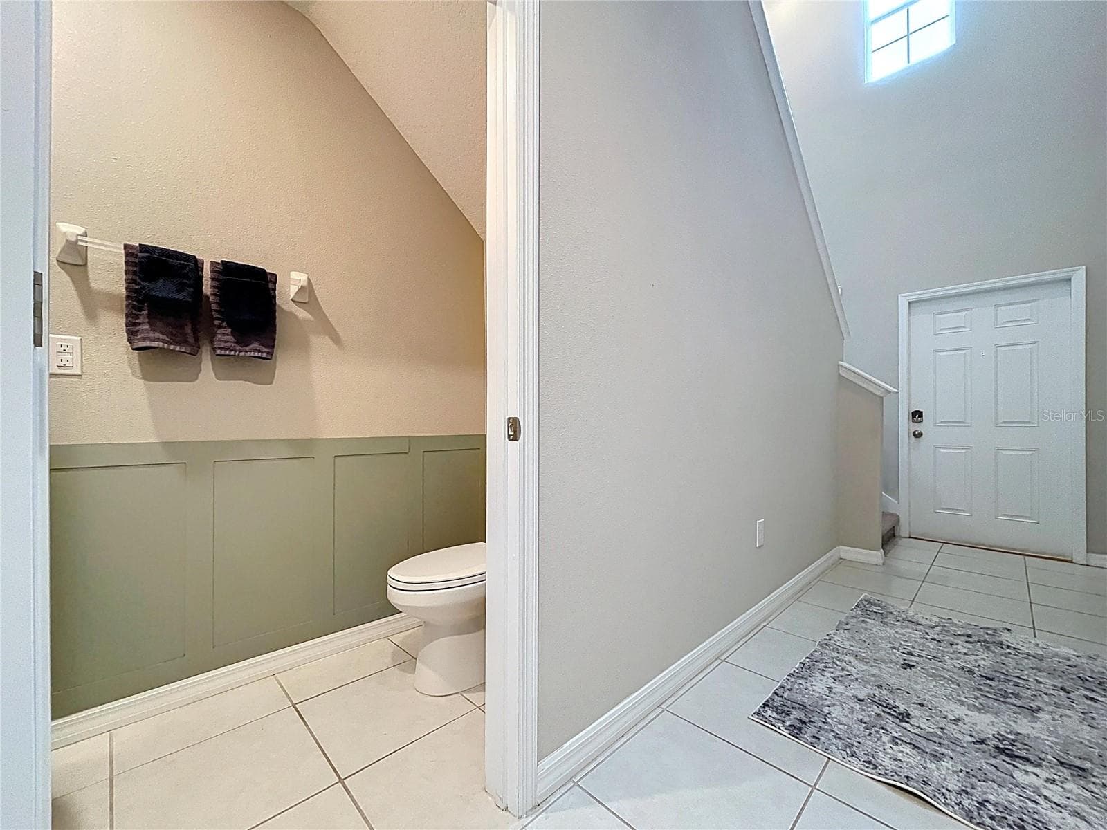 3141 Oyster Cove St photo 4