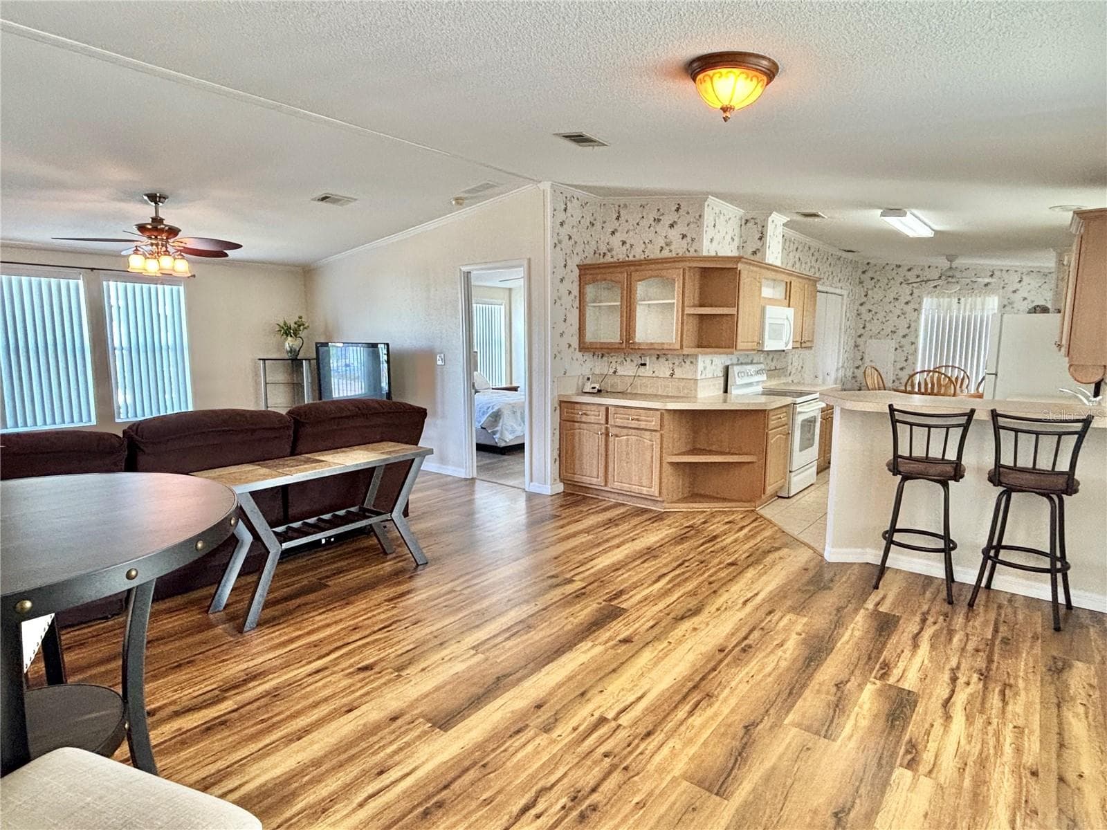 136 Americana CT NE #230 photo 5