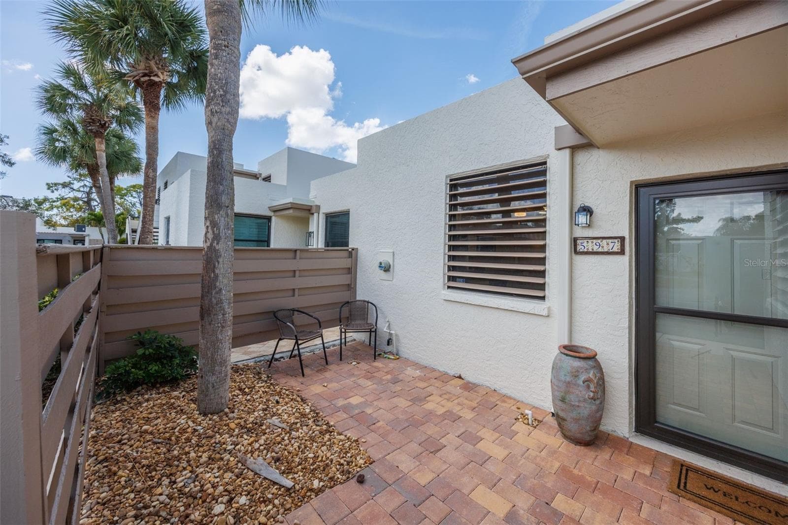 597 Lakeside Dr #597