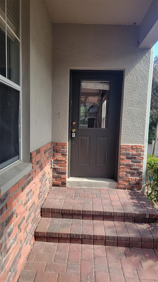 1443 Hillview Ln photo 3