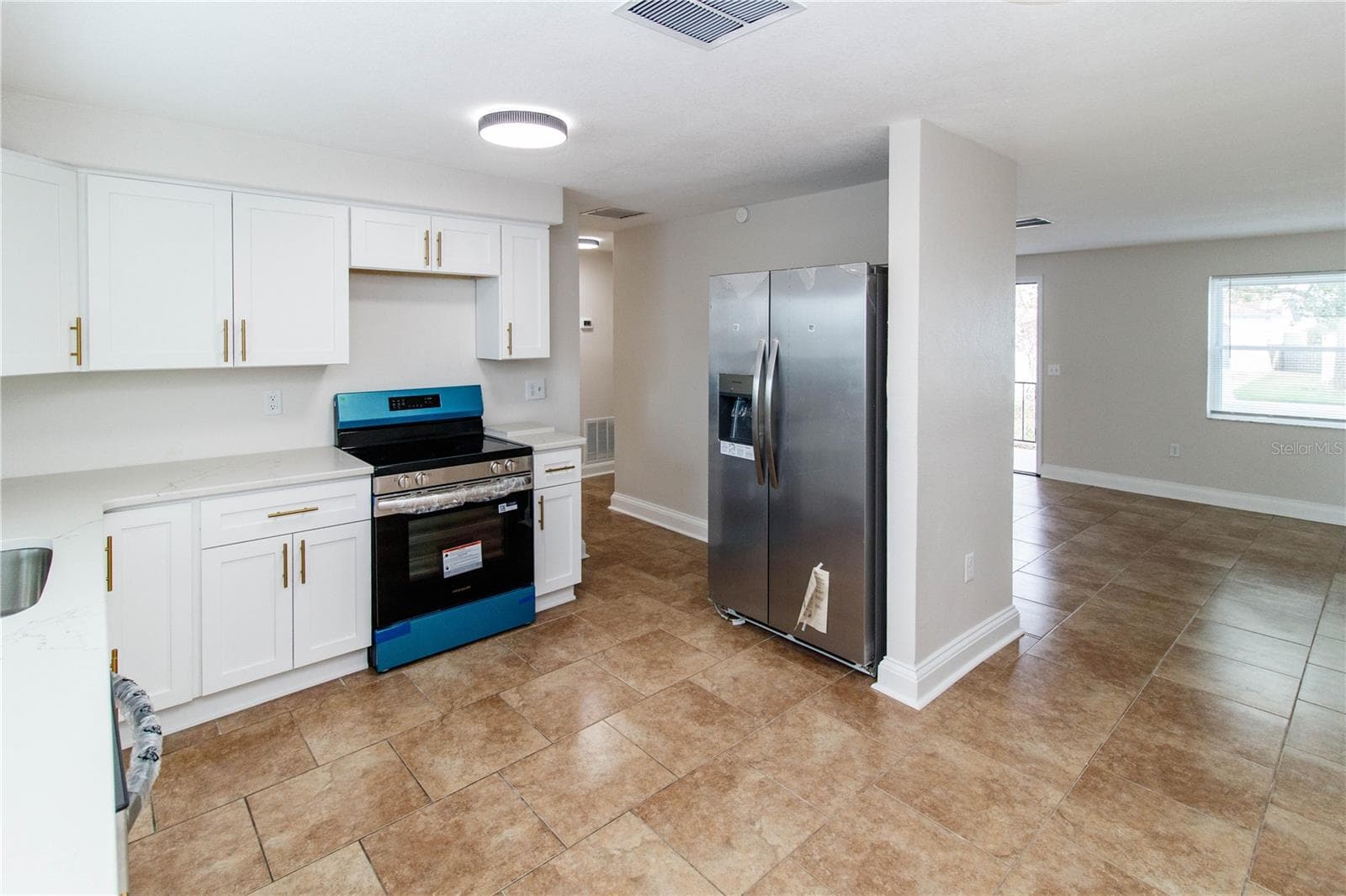 7434 Mako Dr photo 4
