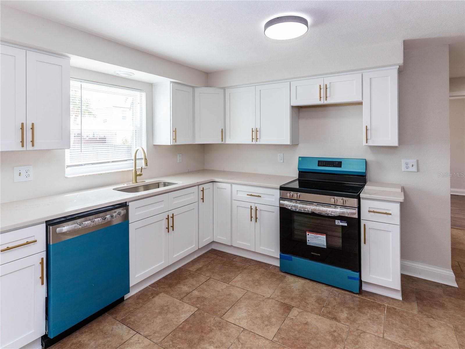 7434 Mako Dr photo 5