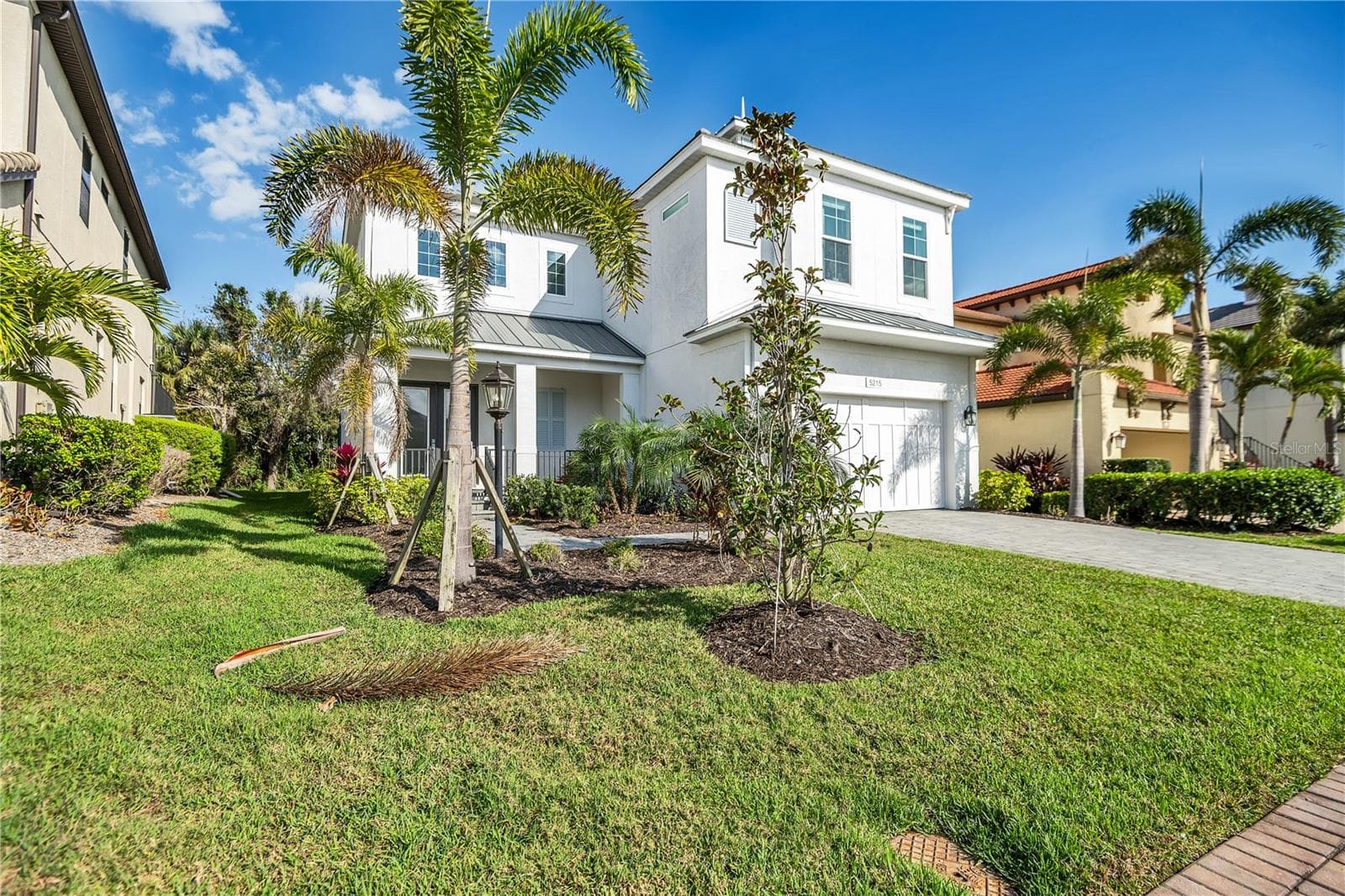 5215 Title Row Dr photo 3
