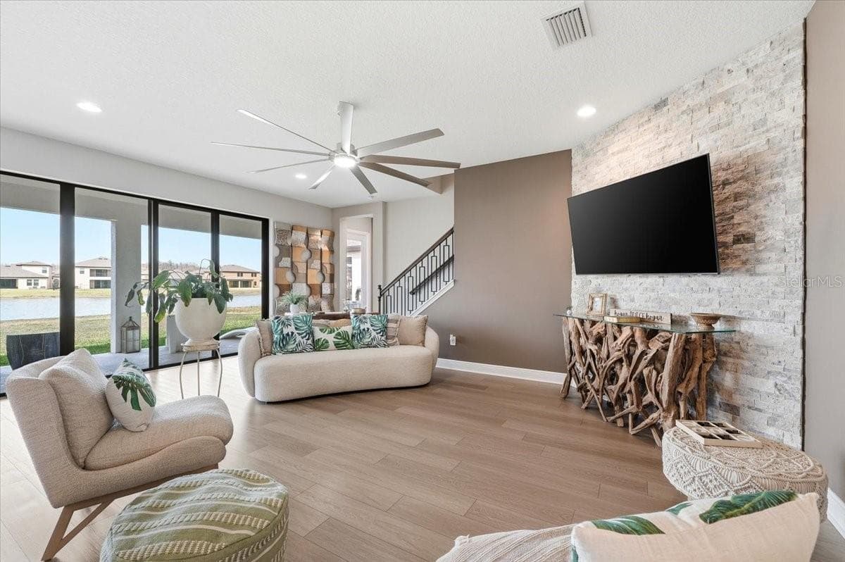 14508 Woodland Spur Drive