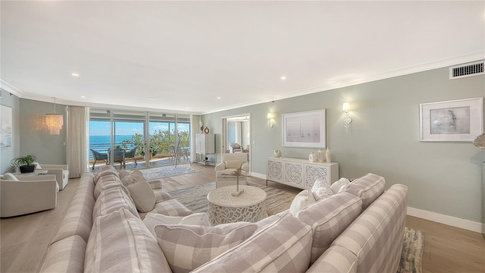 2410 Harbourside Dr #142 photo 5