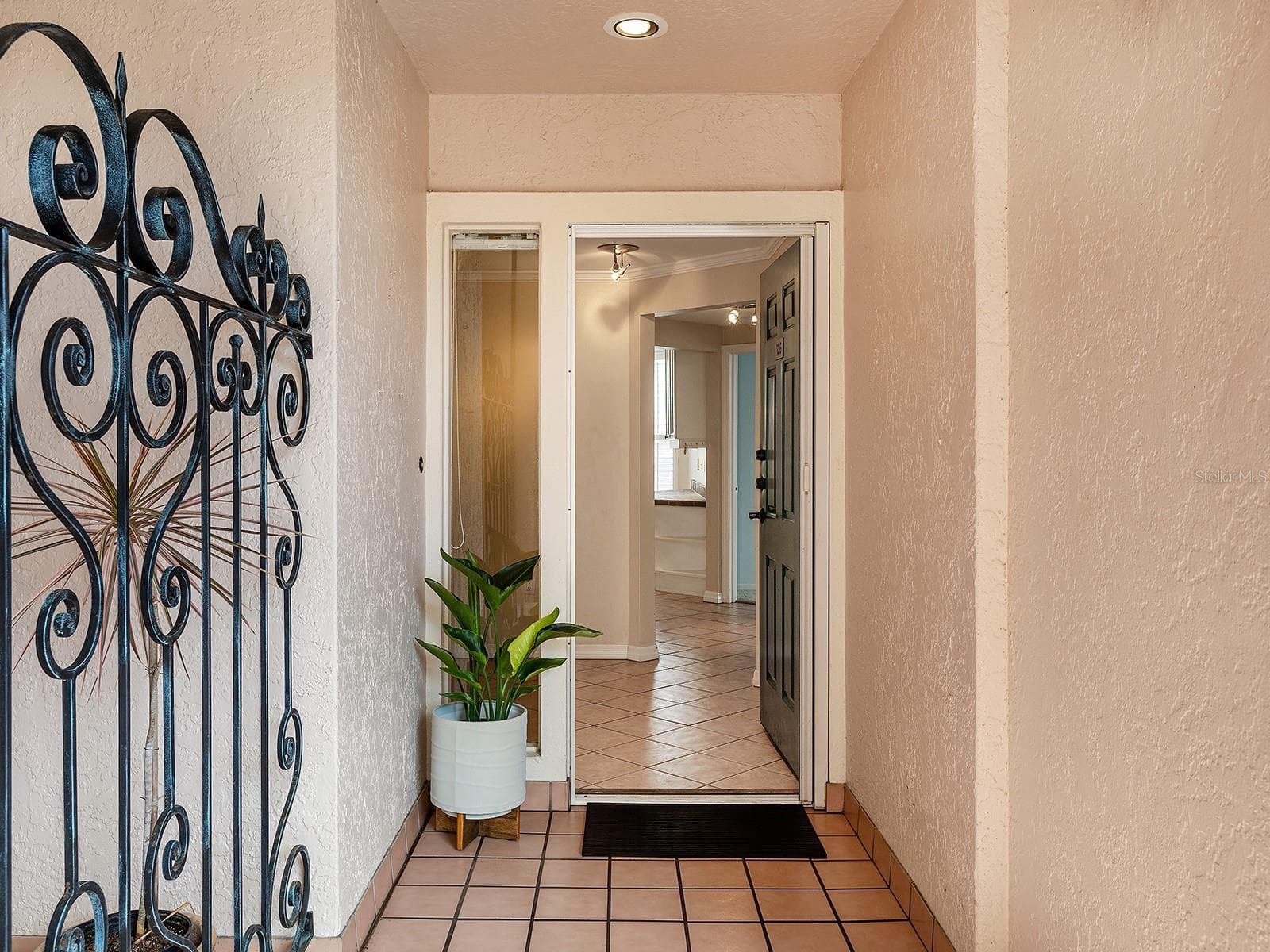 5420 Eagles Point Cir #106 photo 3