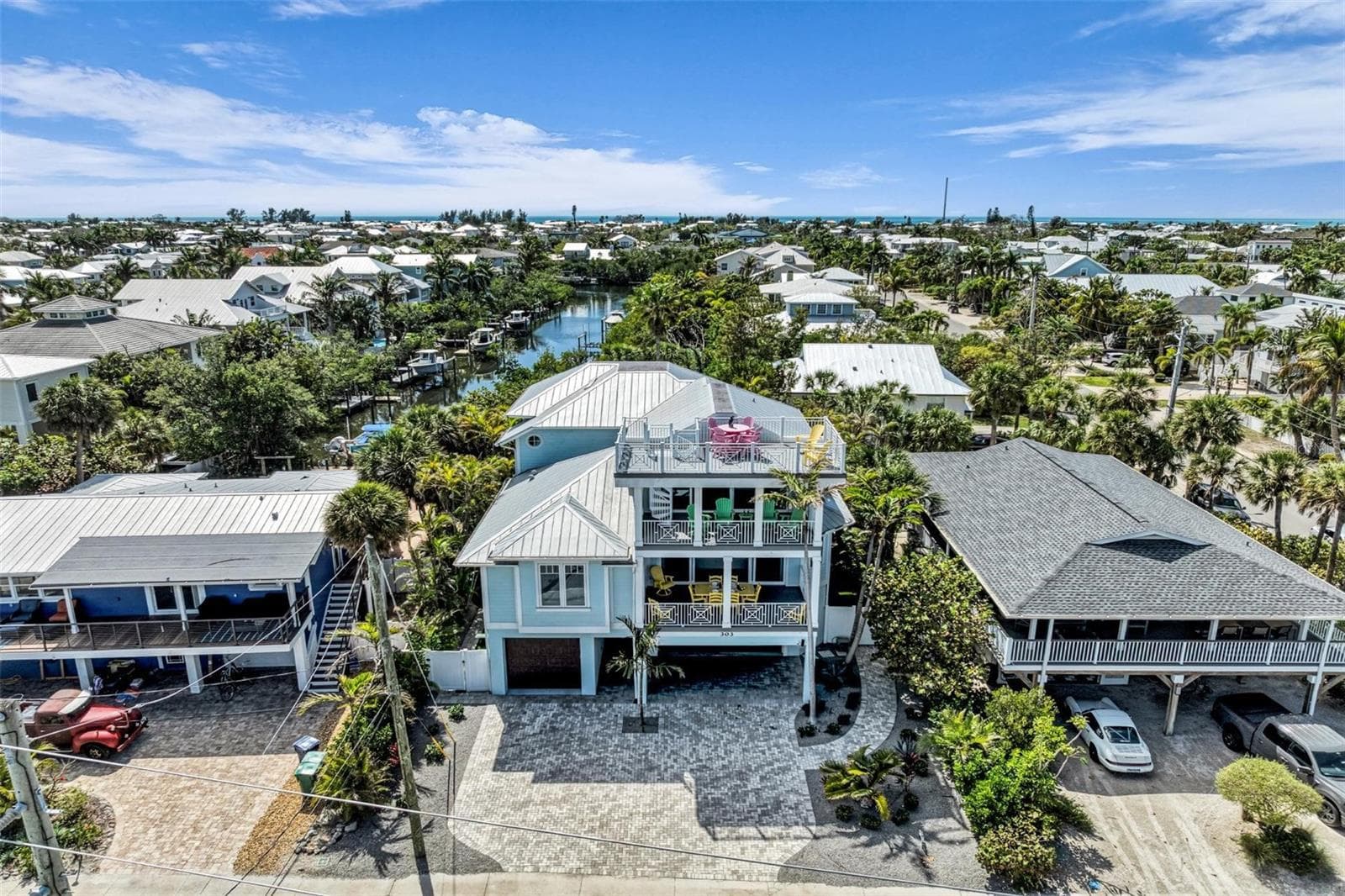 303 S Bay Blvd