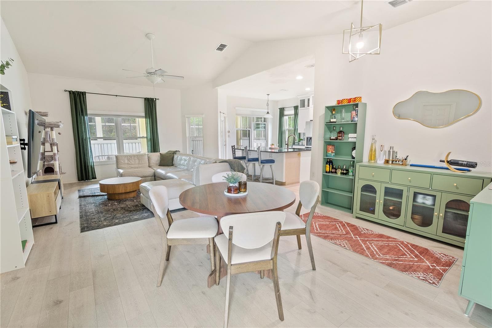 3818 Serenade Ln #3818