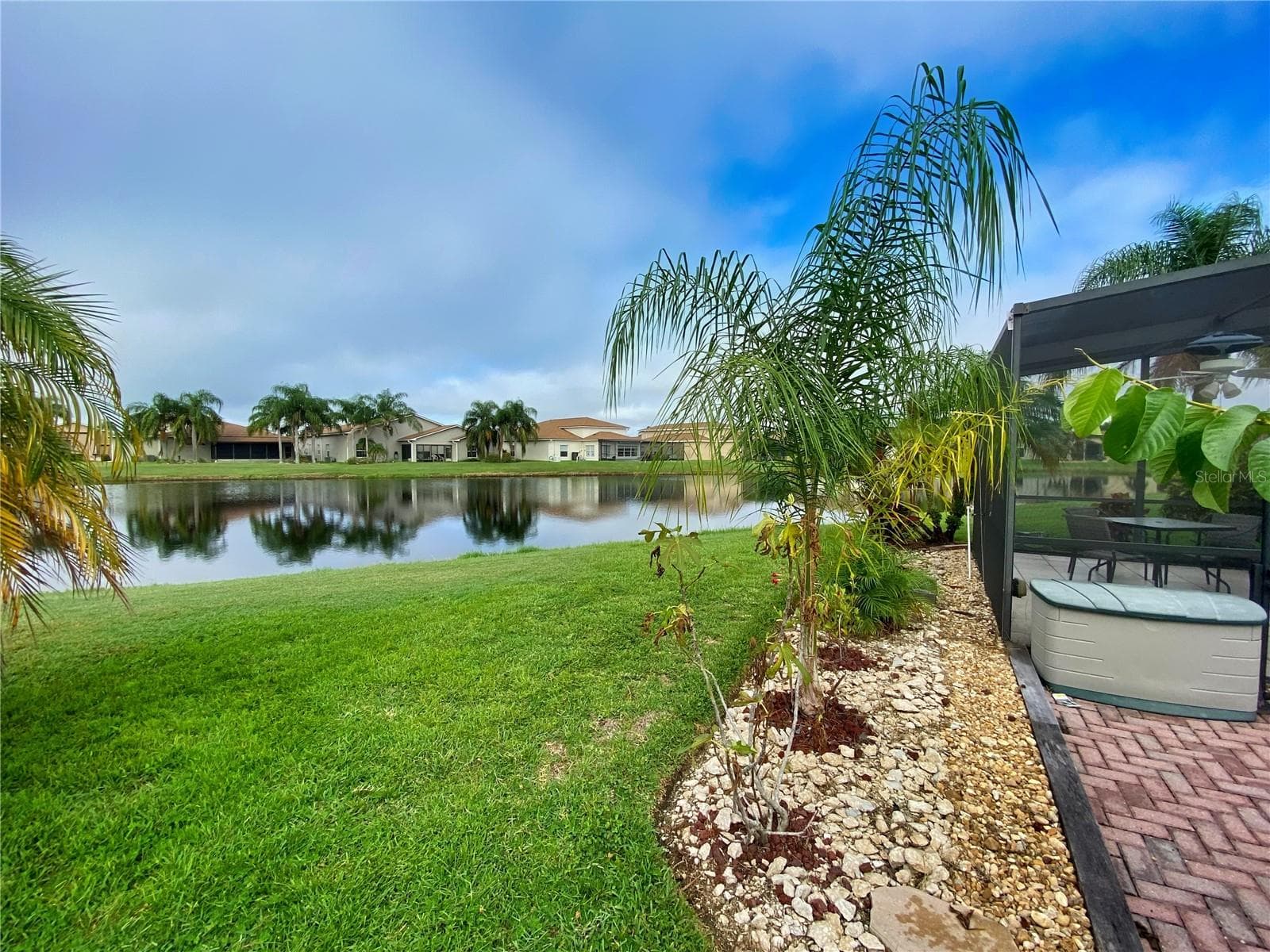 4152 Limerick Dr photo 3