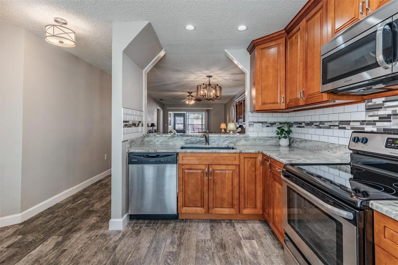 11308 Versailles Ln #C photo 4