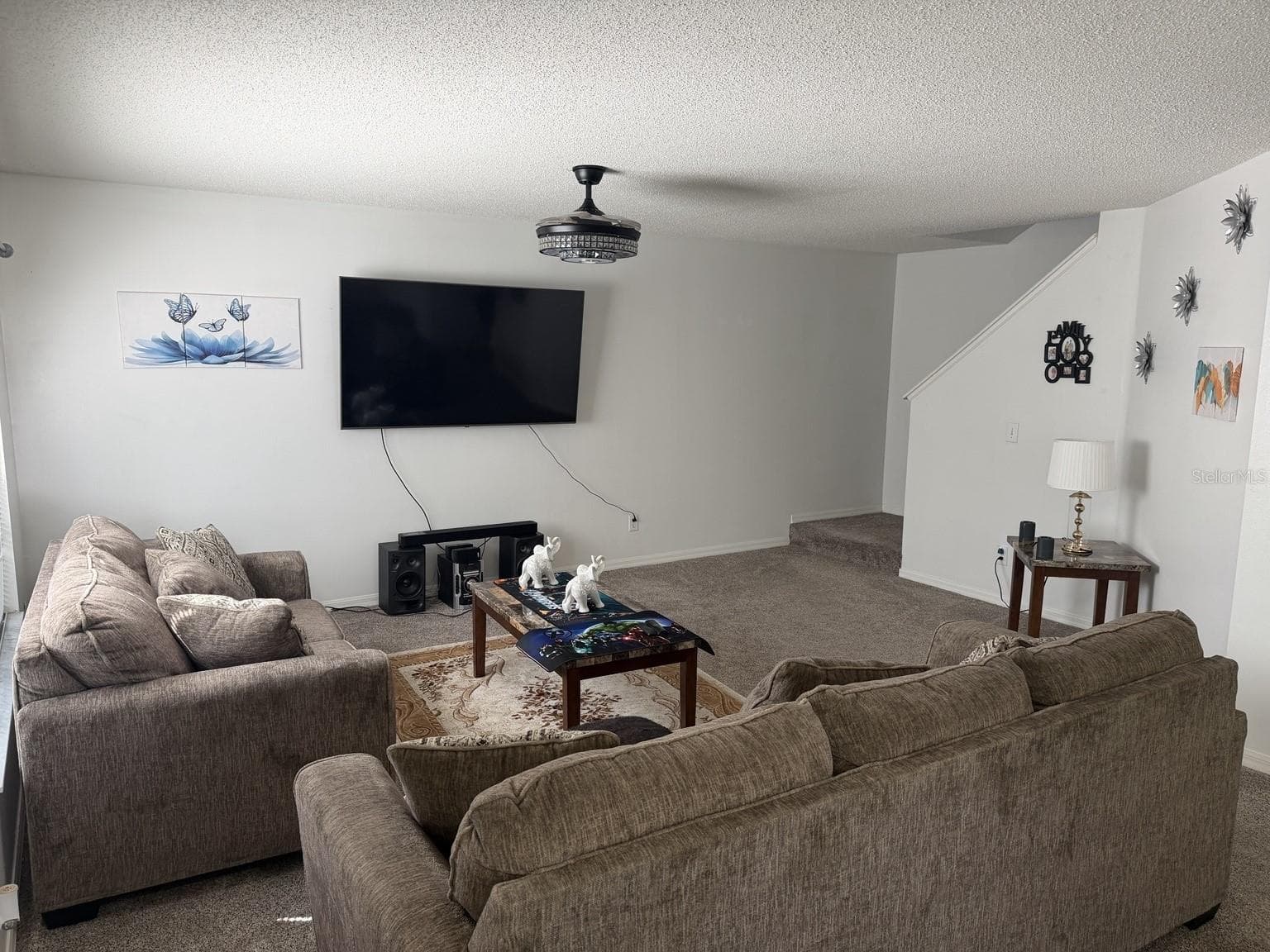 7135 Waterside Dr