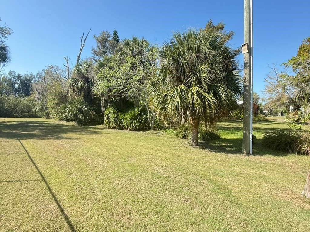 4858 Troydale Rd photo 3