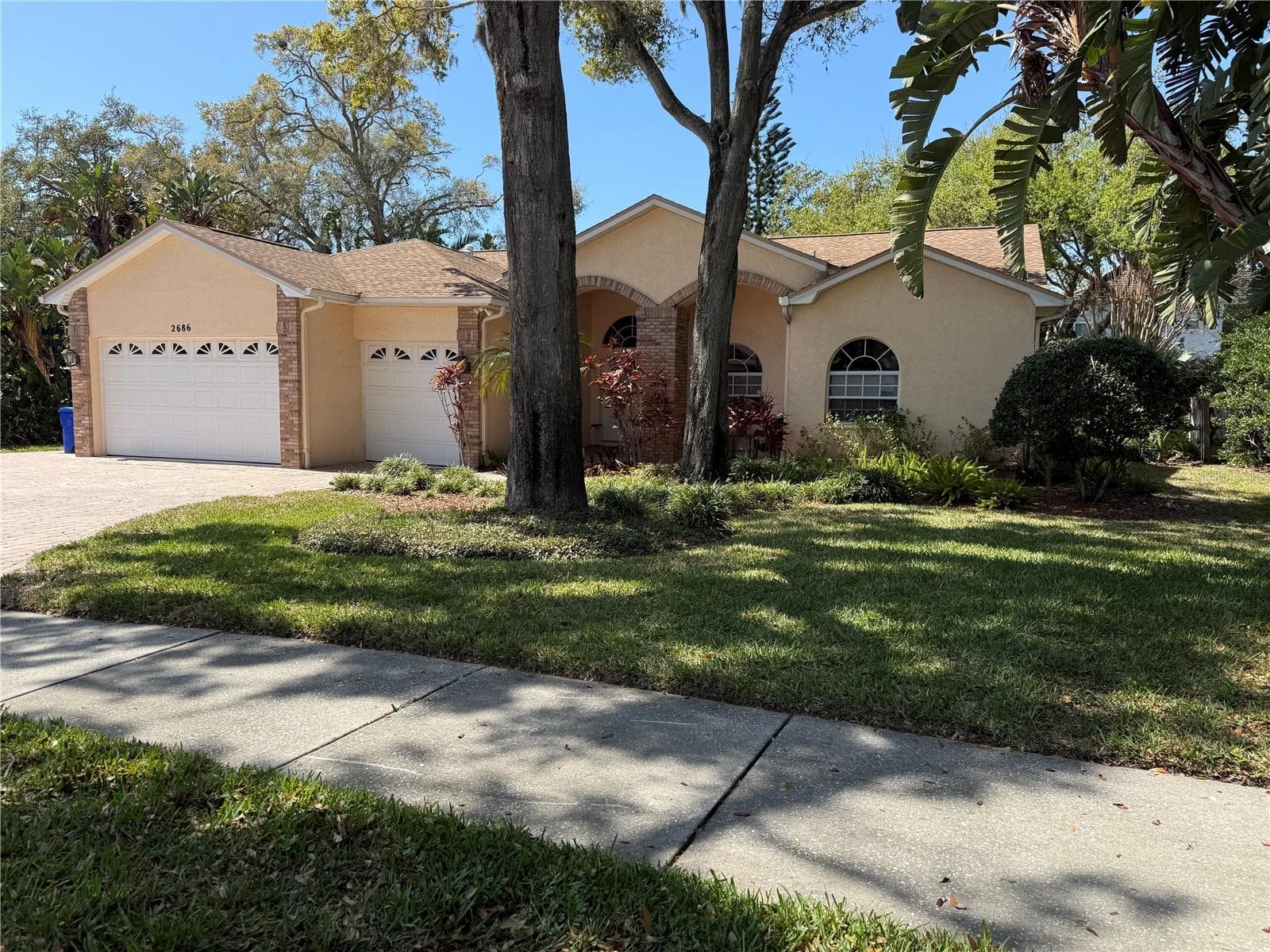 2686 Crystal Cir photo 4