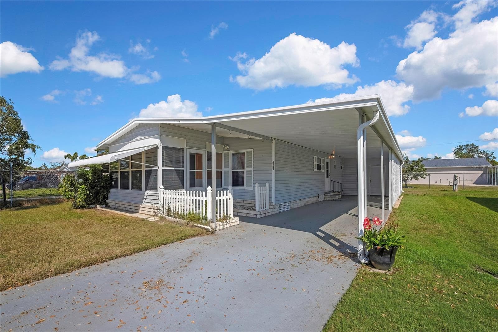 4809 Empress Ln