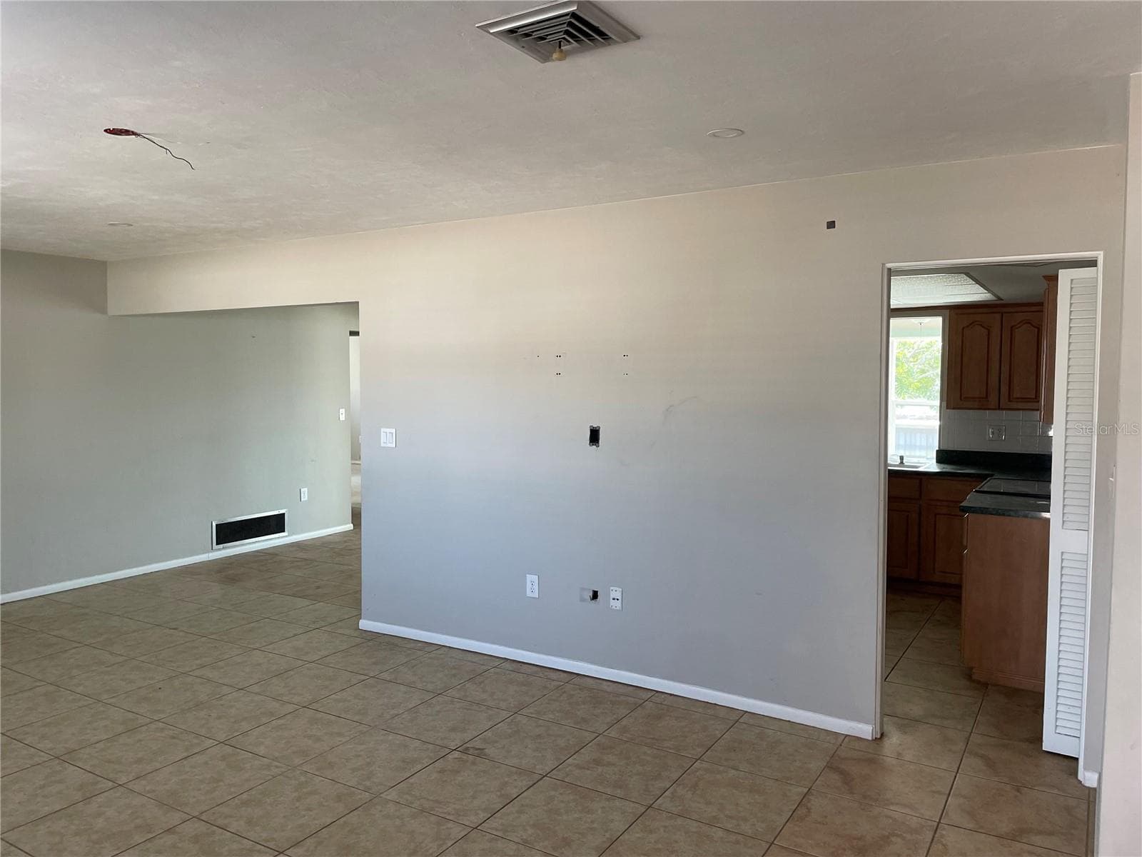 10307 Sandpiper Rd W photo 4