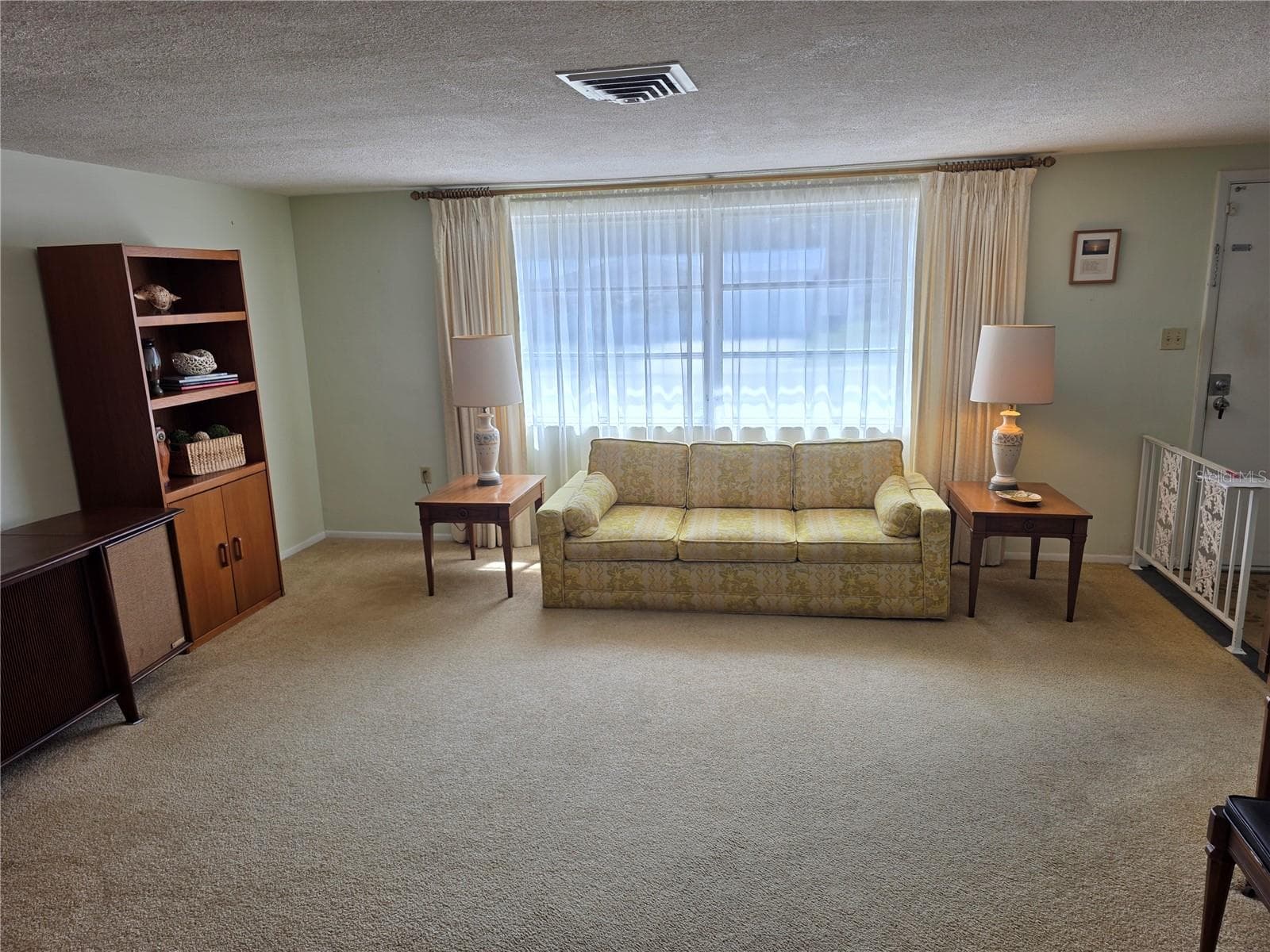 7207 Ashwood Dr photo 4