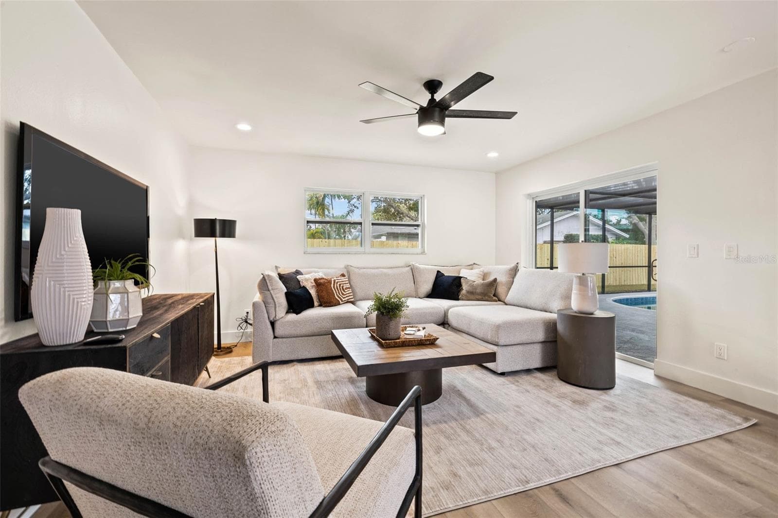11876 Marla Ln photo 3