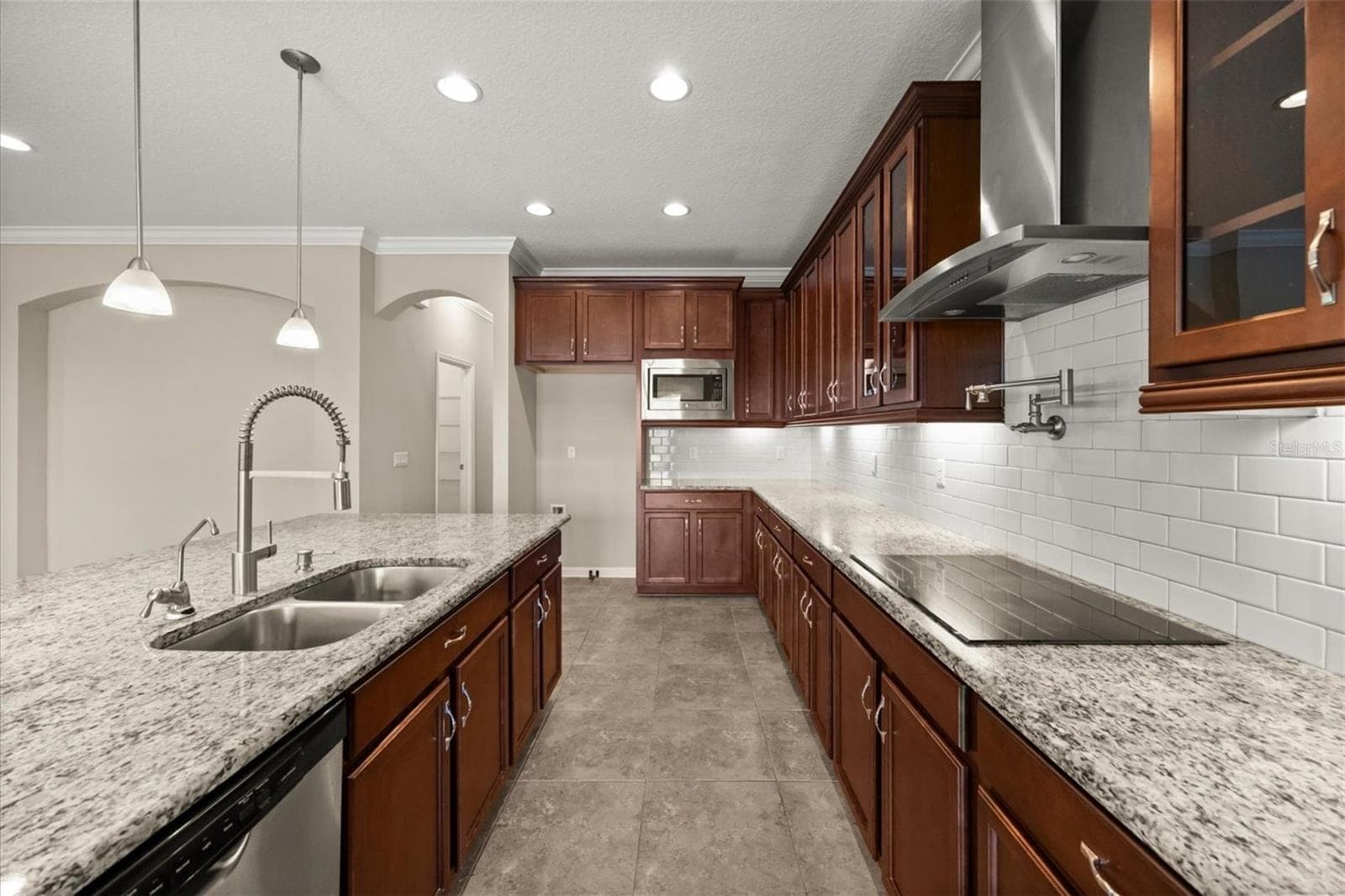 1831 Via Lago Dr photo 5