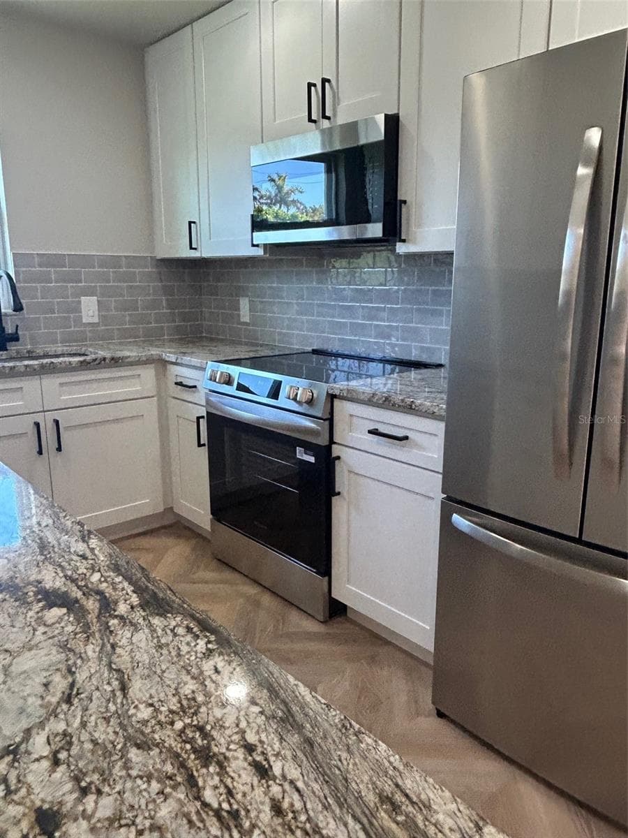 428 62nd St photo 4