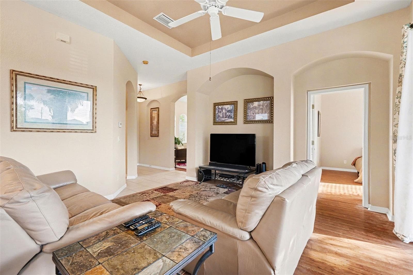 918 Regal Manor Way photo 3