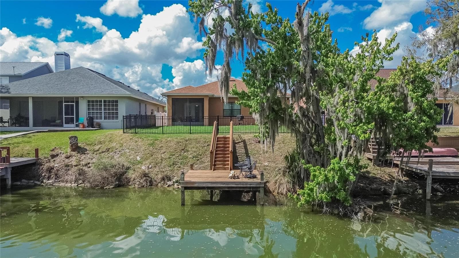 6870 Shimmering Dr photo 4