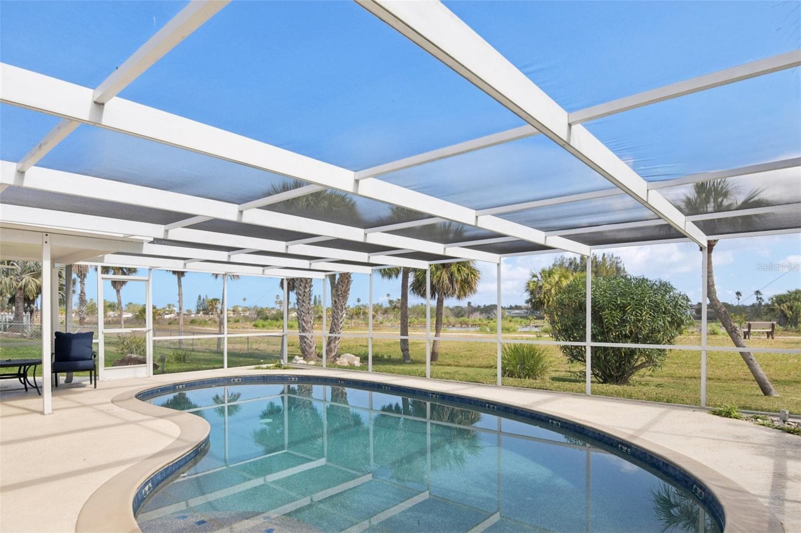 3855 Topsail Trl photo 4