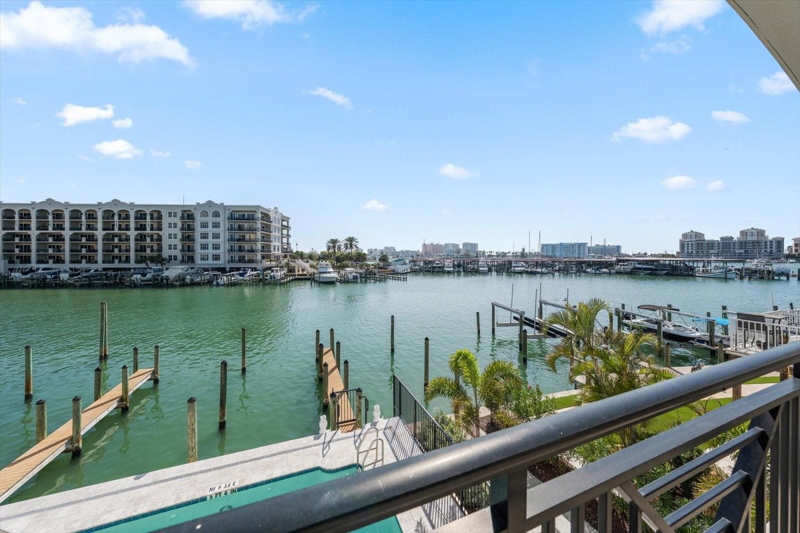211 Dolphin Pt #203 photo 4