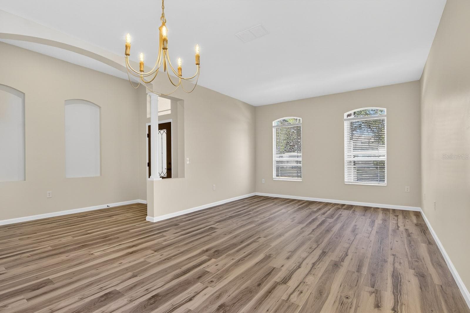 6002 Martinglade Pl photo 4