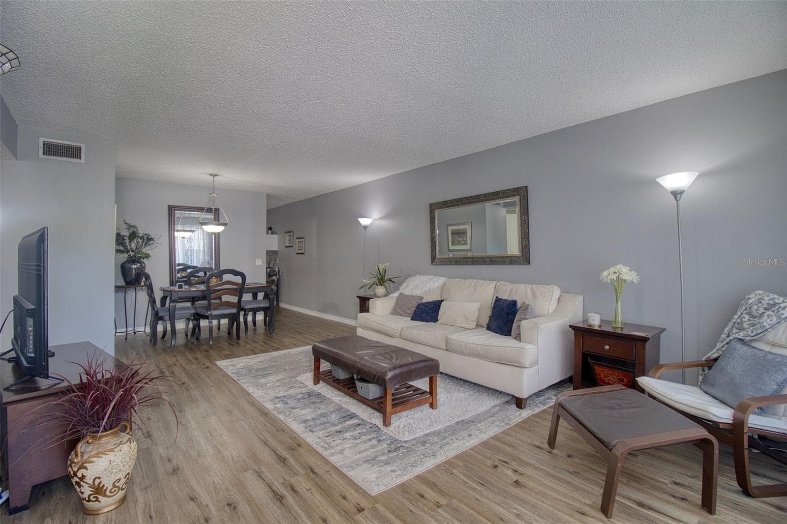 2436 Rhodesian Dr #32 photo 5