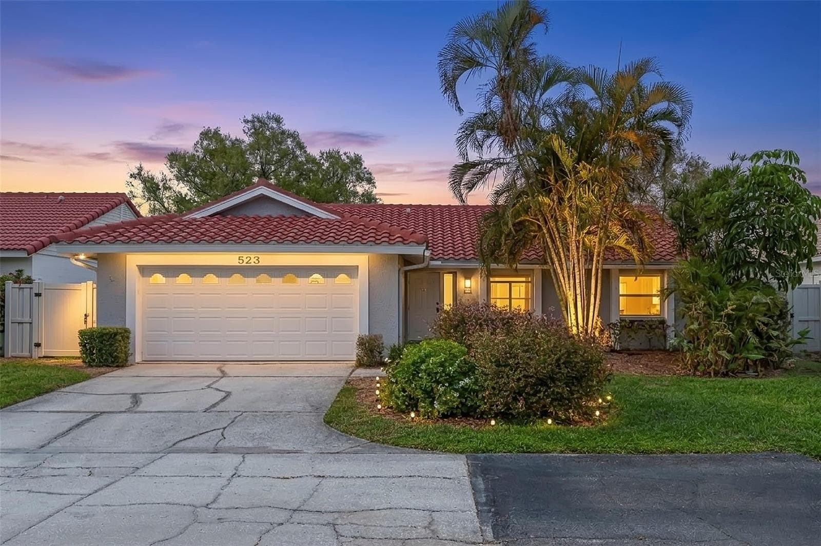 523 Padua Cir NE