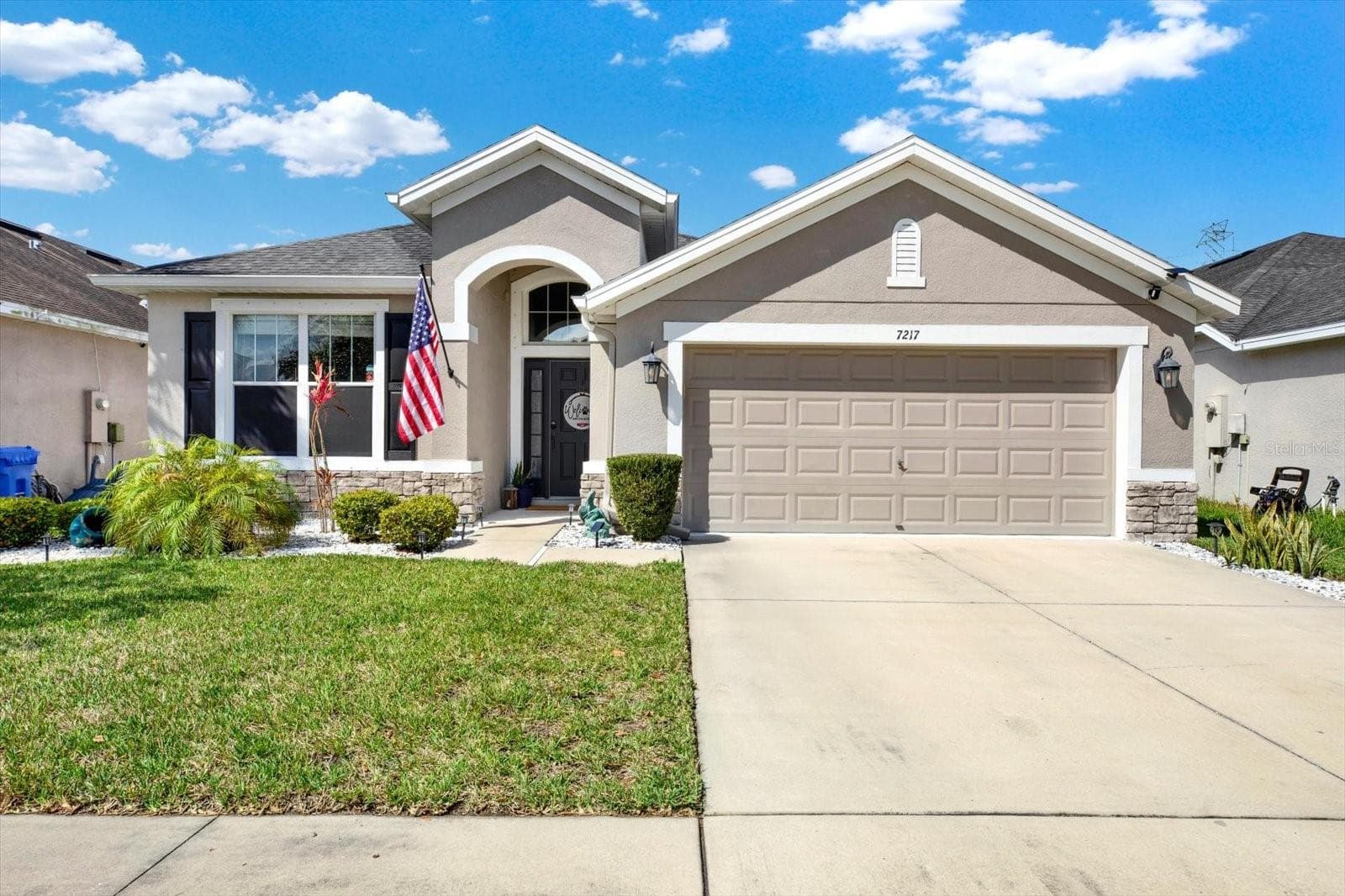 7217 Blue Beech Dr photo 3