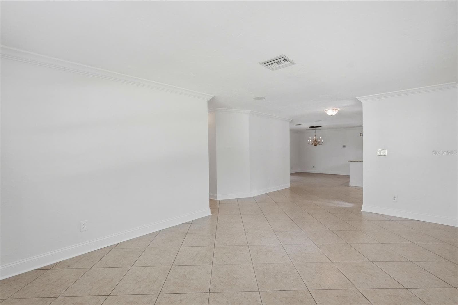 8235 39th Ave N photo 4