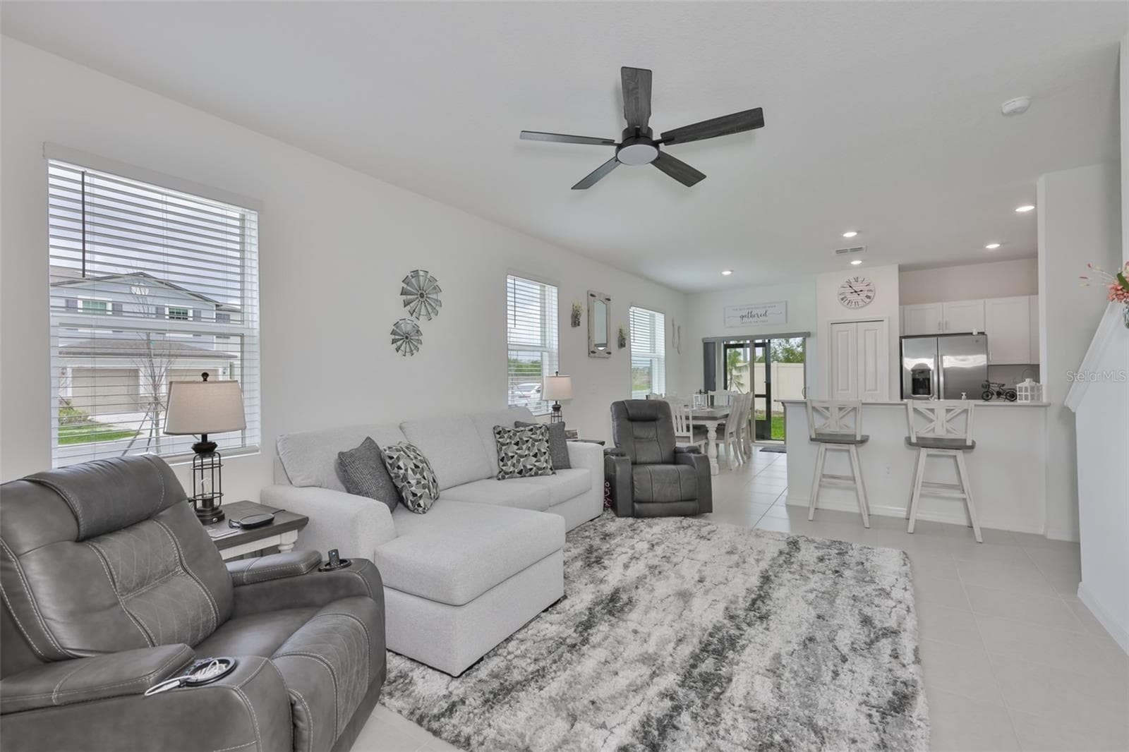2661 Sunray Venus Way photo 3