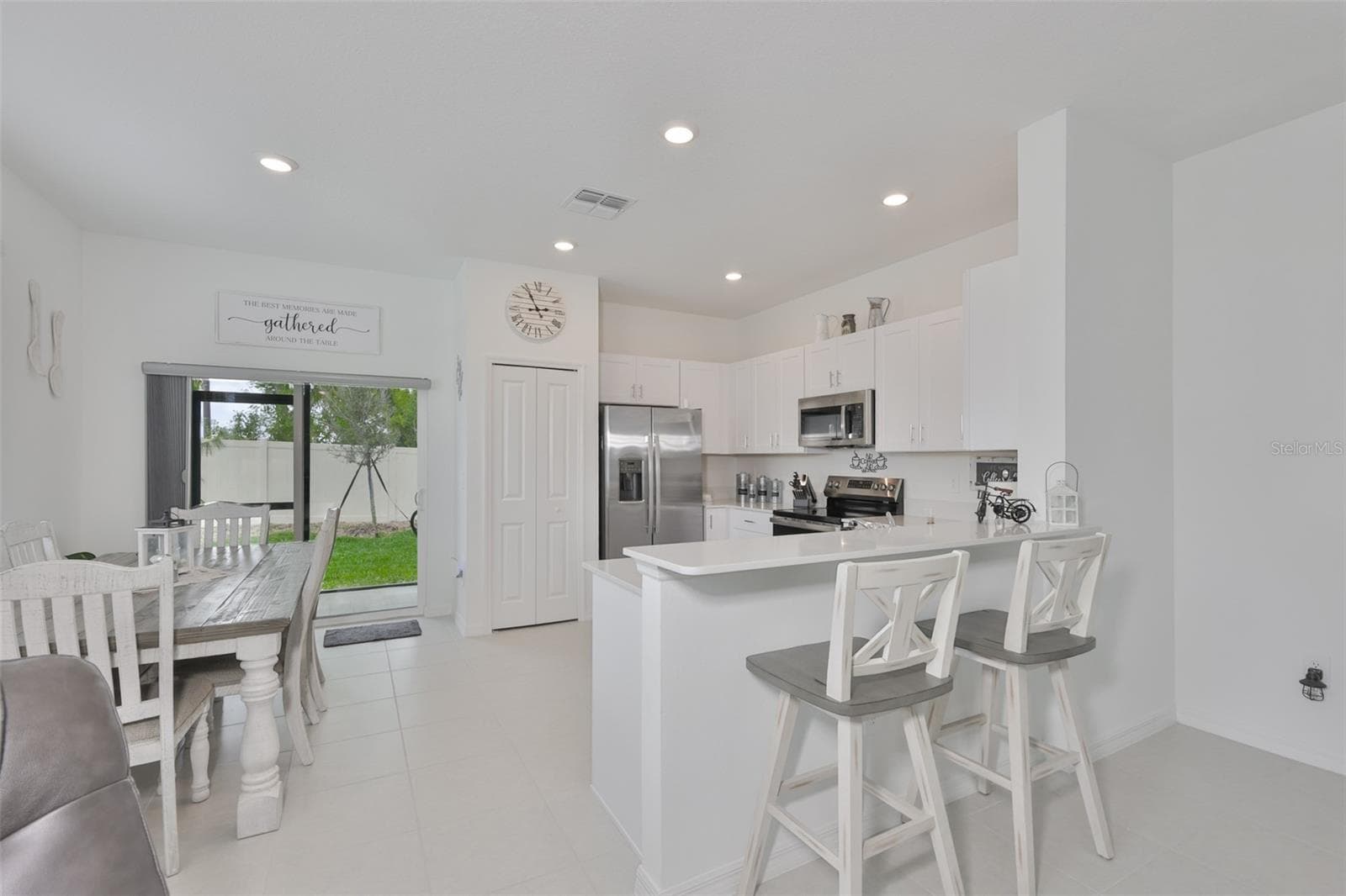 2661 Sunray Venus Way photo 5