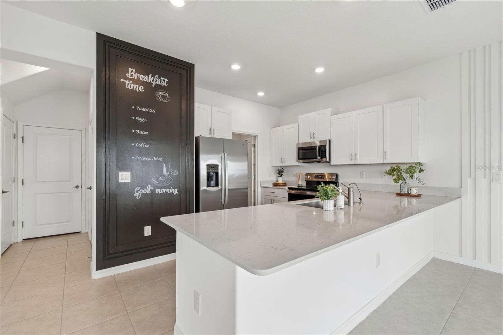 32076 Pop Ash Pl photo 3