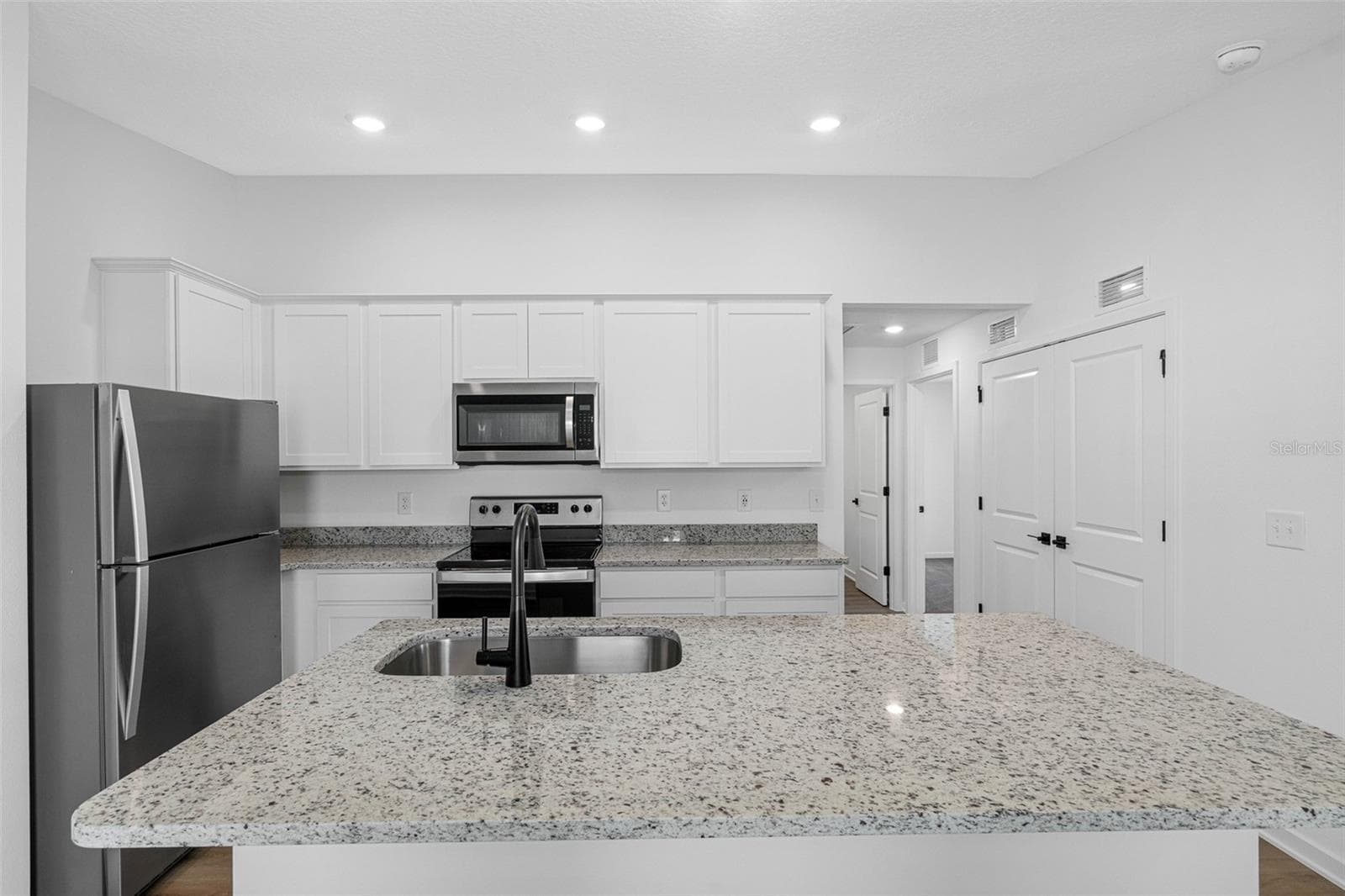 5205 Cap Rd photo 4