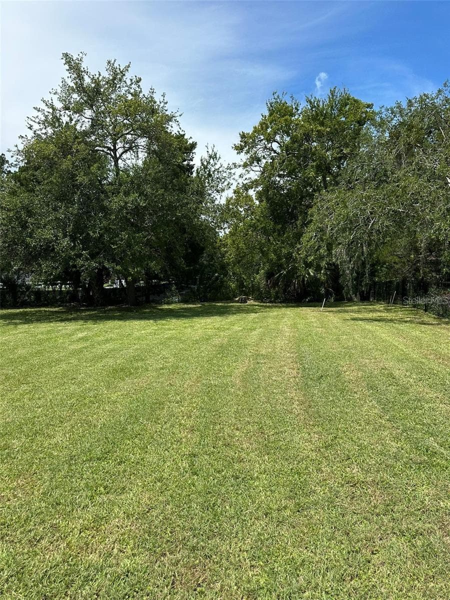 14569 And 0 Coral Dr photo 2