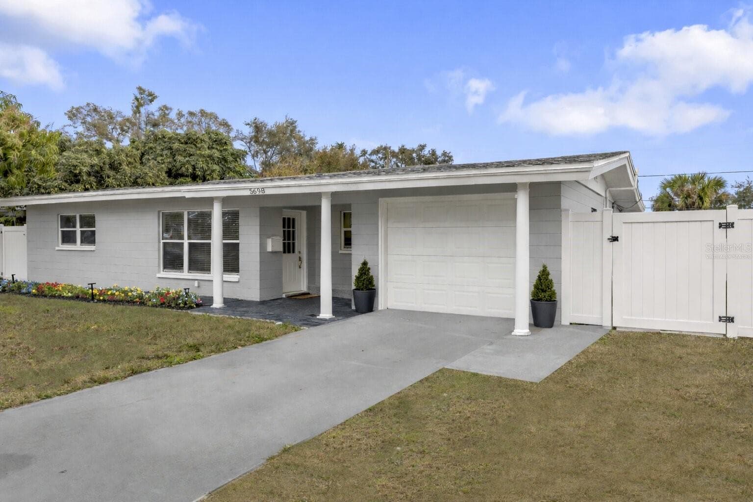 5698 38th Ave N