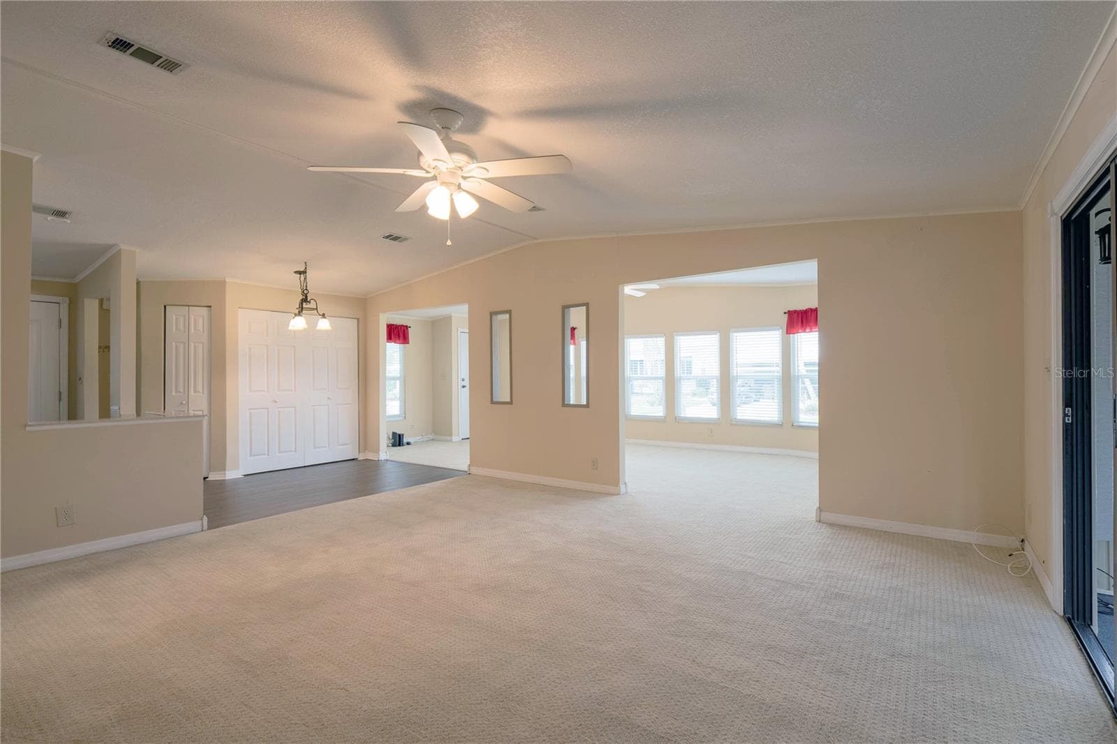 5910 Majestic Way photo 4