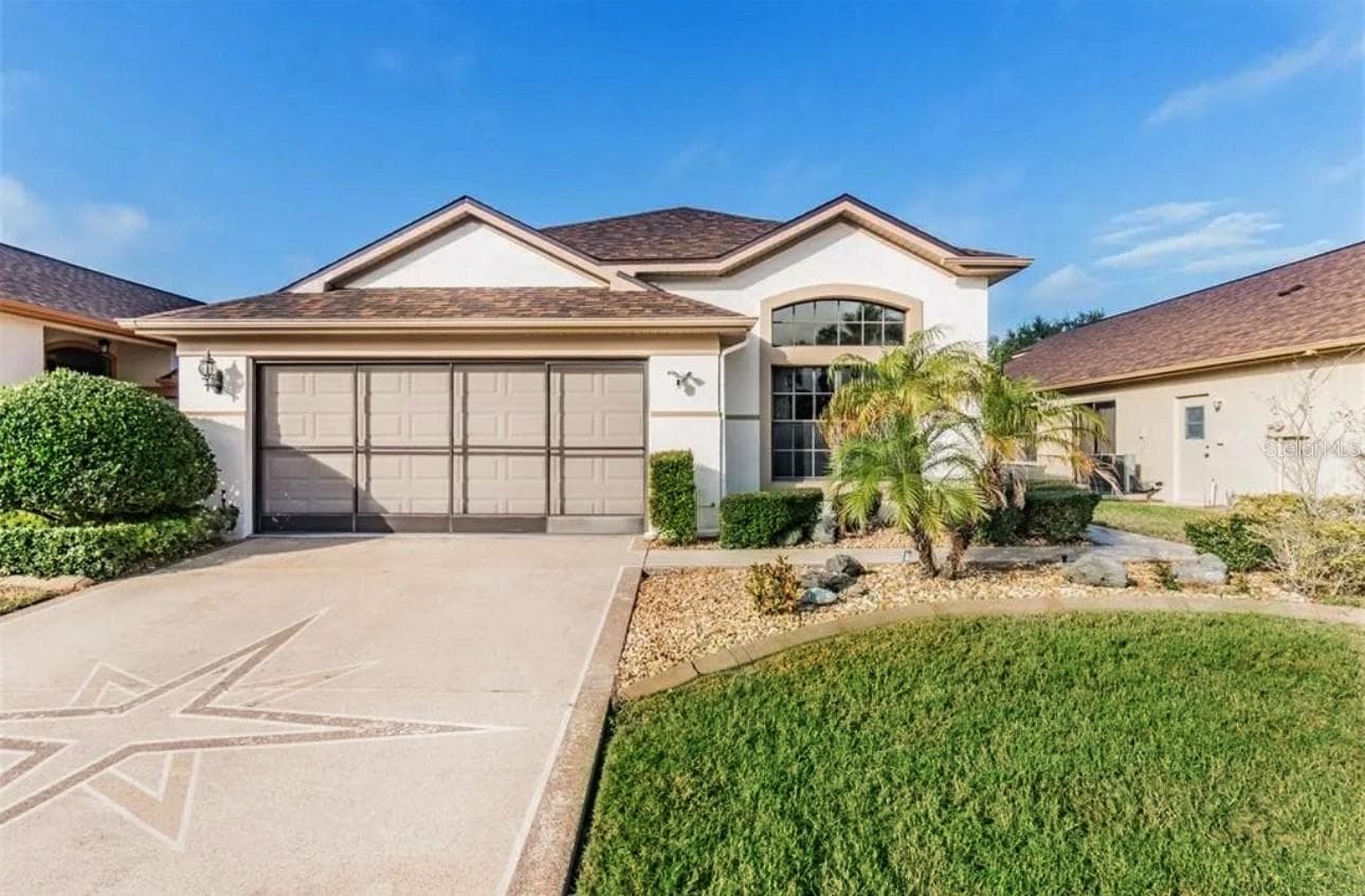 13825 Leroux Dr photo 3