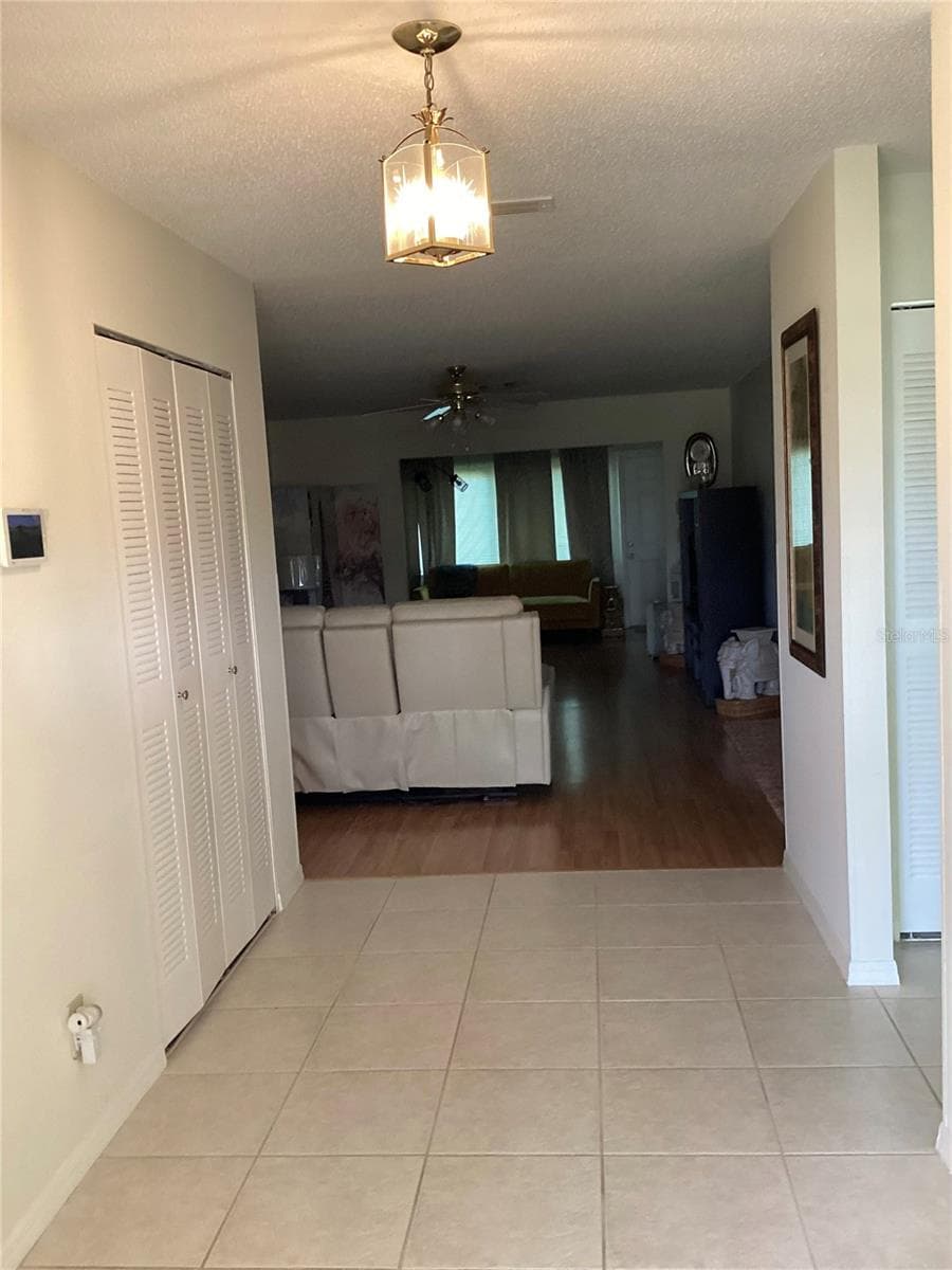 2512 Lancaster Dr #2512 photo 3