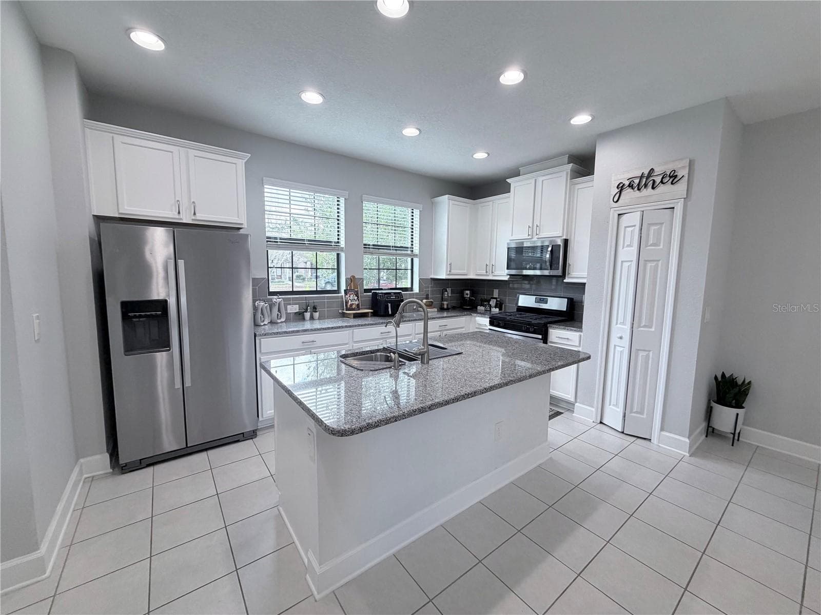 5824 Circa Fishhawk Blvd photo 4