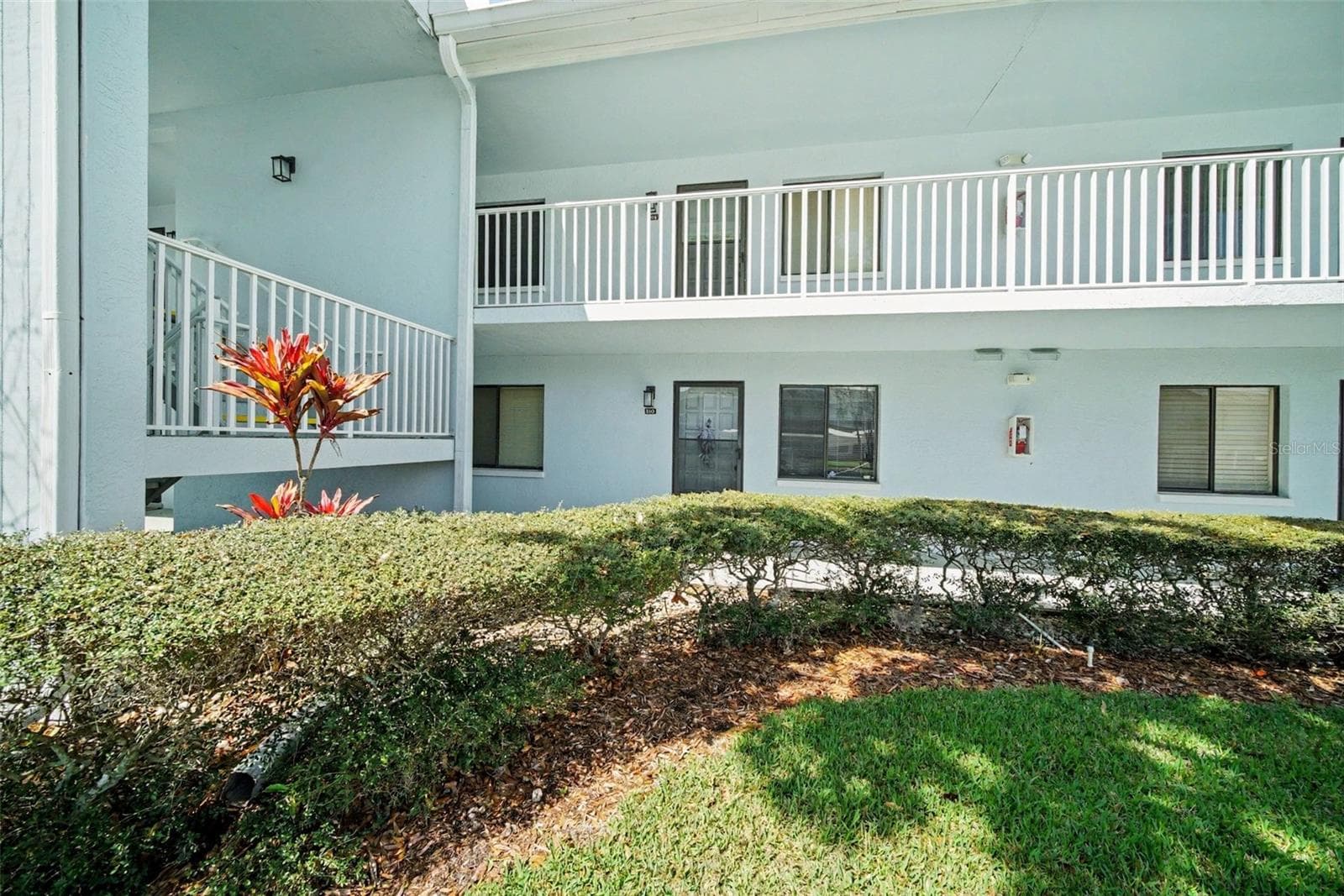 303 Martha Ln #303