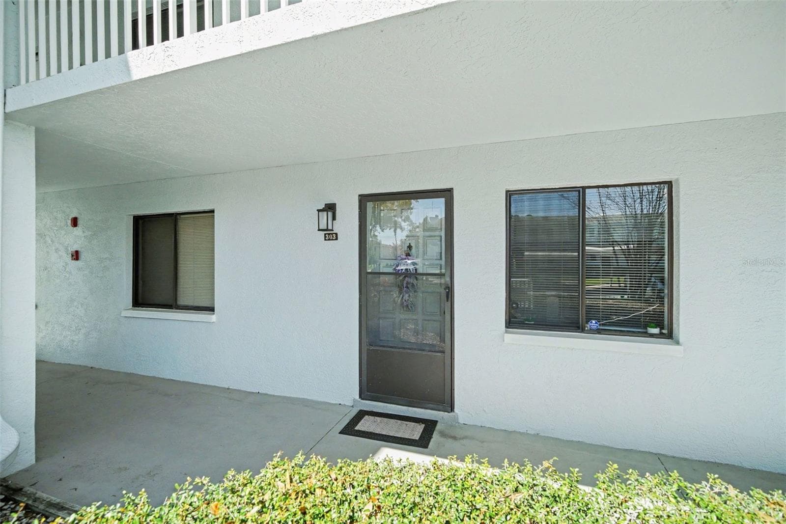303 Martha Ln #303 photo 5