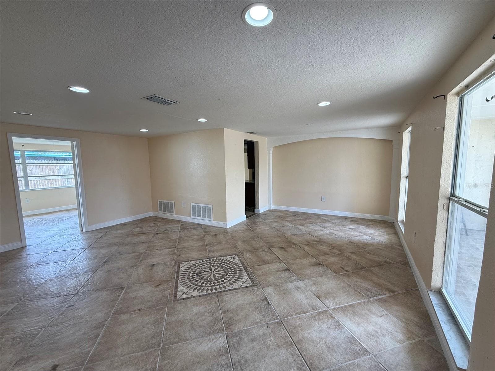 3628 Landale Dr photo 4