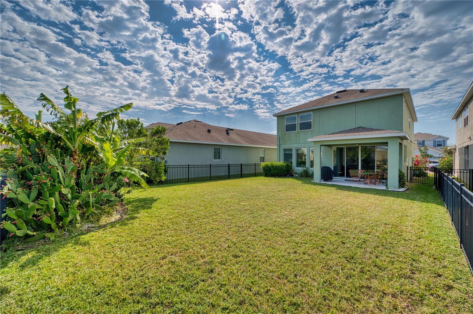 6136 Voyagers Pl photo 3