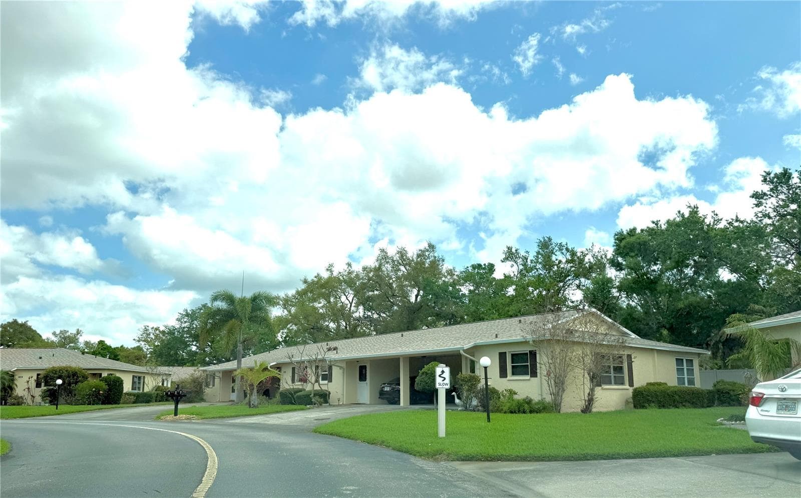 390 301 Blvd W #8A